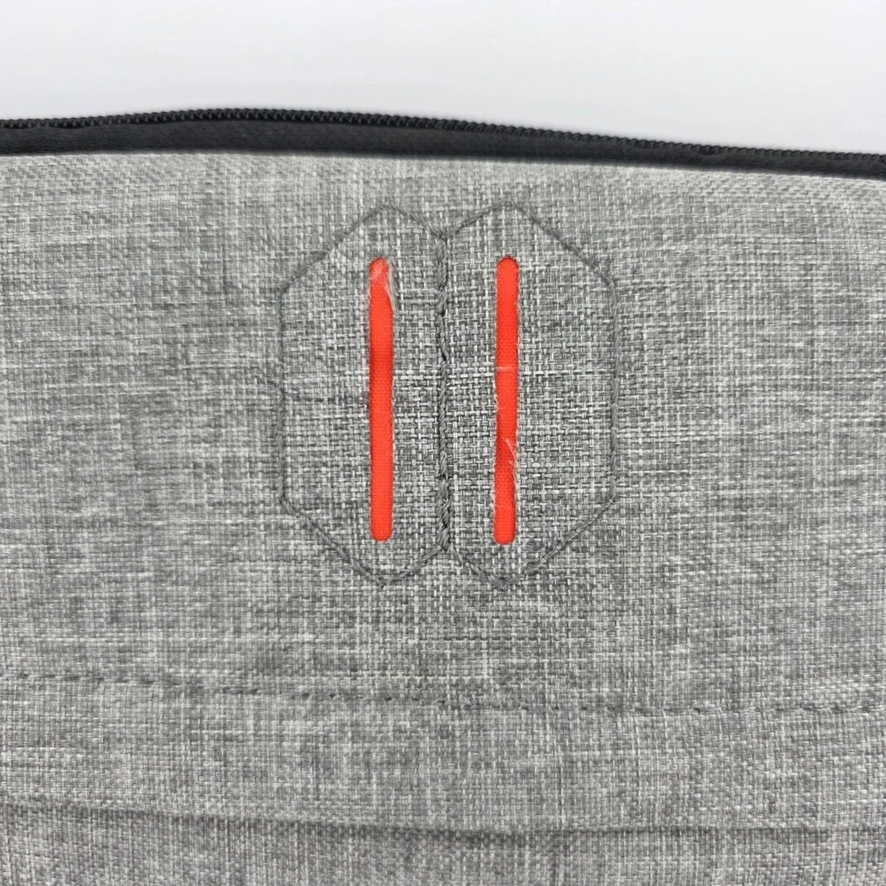 Targus Laptop Sleeve‎ Case Black 14 Inch Zippered Pre-Owned